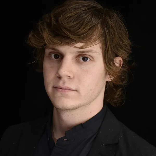 Эван Питерс