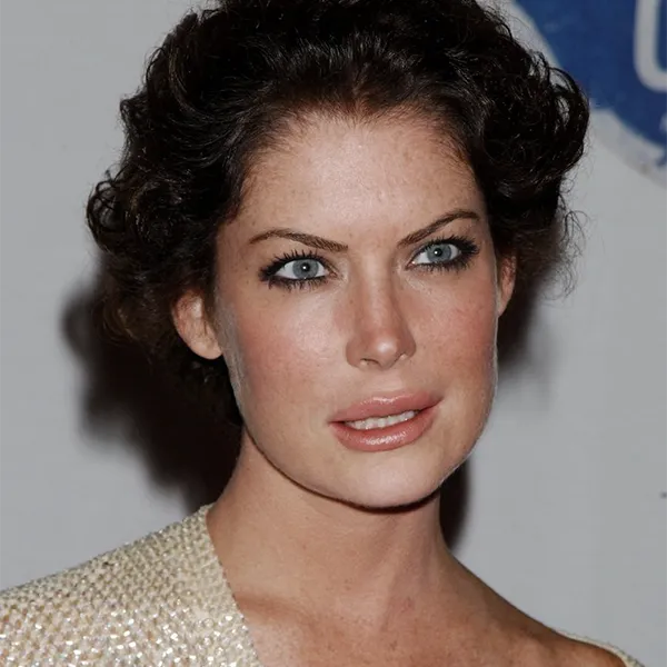 Лара Флинн Бойл