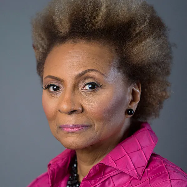 Лесли Аггамс