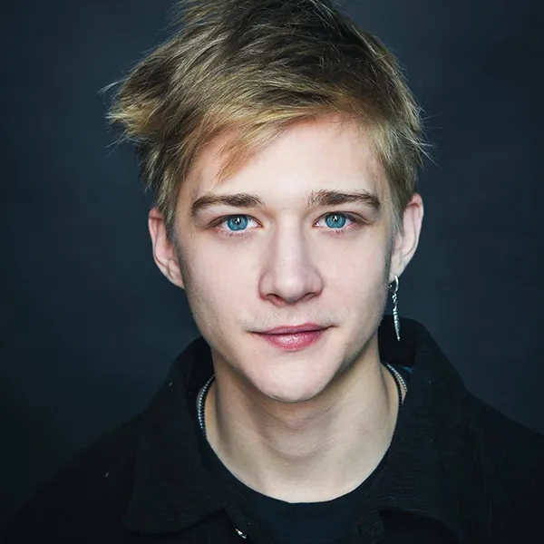 Олег Савостюк